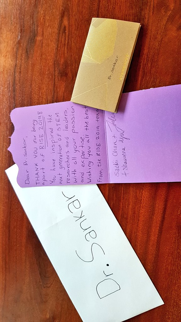 Such a fabulous audience of inquisitive students! Really enjoyed my time at <a href="/TheFSST/">FSST</a> conference chatting w/ some of the next generation's brightest minds! Please support them in their mission. They give highschool students exposure to research! #womeninstem #scicomm #science