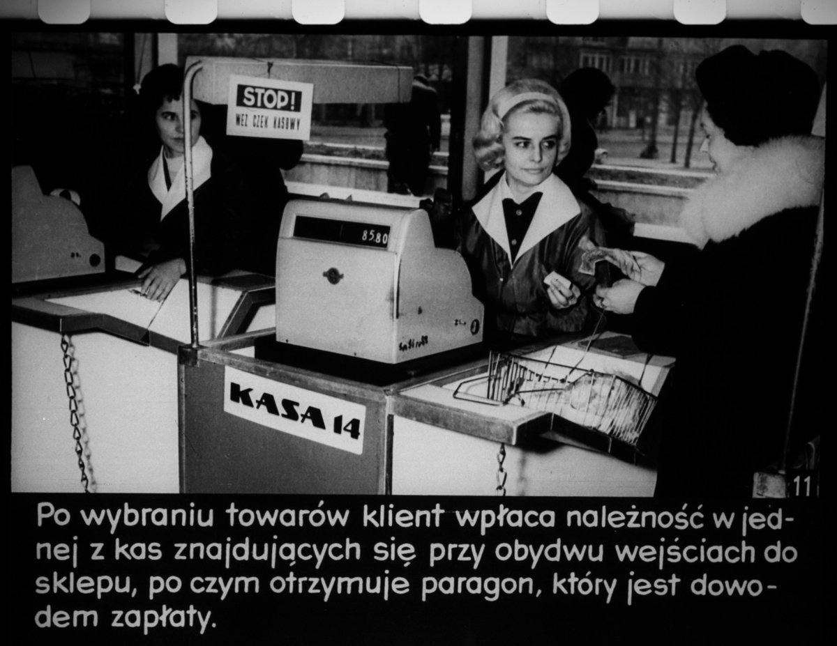 Centrala_space's tweet photo. The artists #MaciekBaczyk, based in Wroclaw, and #EmmaLockey, based in Birmingham, are working with the memories of Central and Eastern Europeans living in the UK to create our upcoming exhibition!
In collab with @unibirmingham and #AHRC.
#testimonyinpractice #kinomanual https://t.co/ccMuu9AUfL