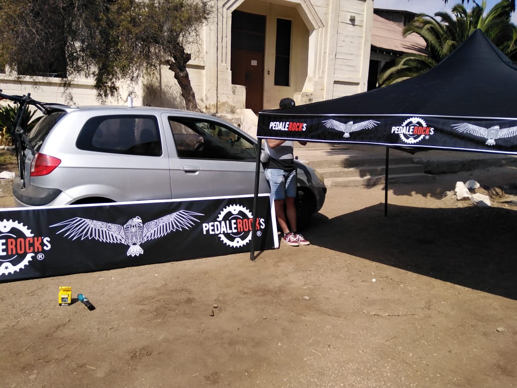Pedalerocks's tweet photo. Listos para #PuntaCutipa #Arica y #SanLomazo en #Antofagasta #pedalerocks®  presentes #MountainBike  #mtb todo el éxito muchachos #pedalerocksFAMILY a disfrutar la bike 🤘🤘🤘 https://t.co/nBPtpk702l