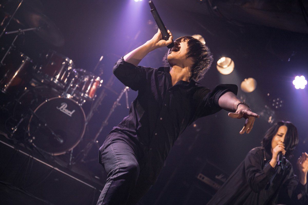 axle000aozora's tweet photo. 8/14(wed.) hypercell 企画
hypercell Project Vol.8
ENDLESS NIGHT

カメラマンのぶらりすさんが
W:BLUEの写真を通常の速度より3倍以上もかっこよく撮って頂きました！！(º﹃º )

最高の夜と音楽、そして写真と言う思い出をありがとう...

ぶらりすさんのTwitterはこちら！！
↓↓
@pillow_ris https://t.co/mZcaPClkIc
