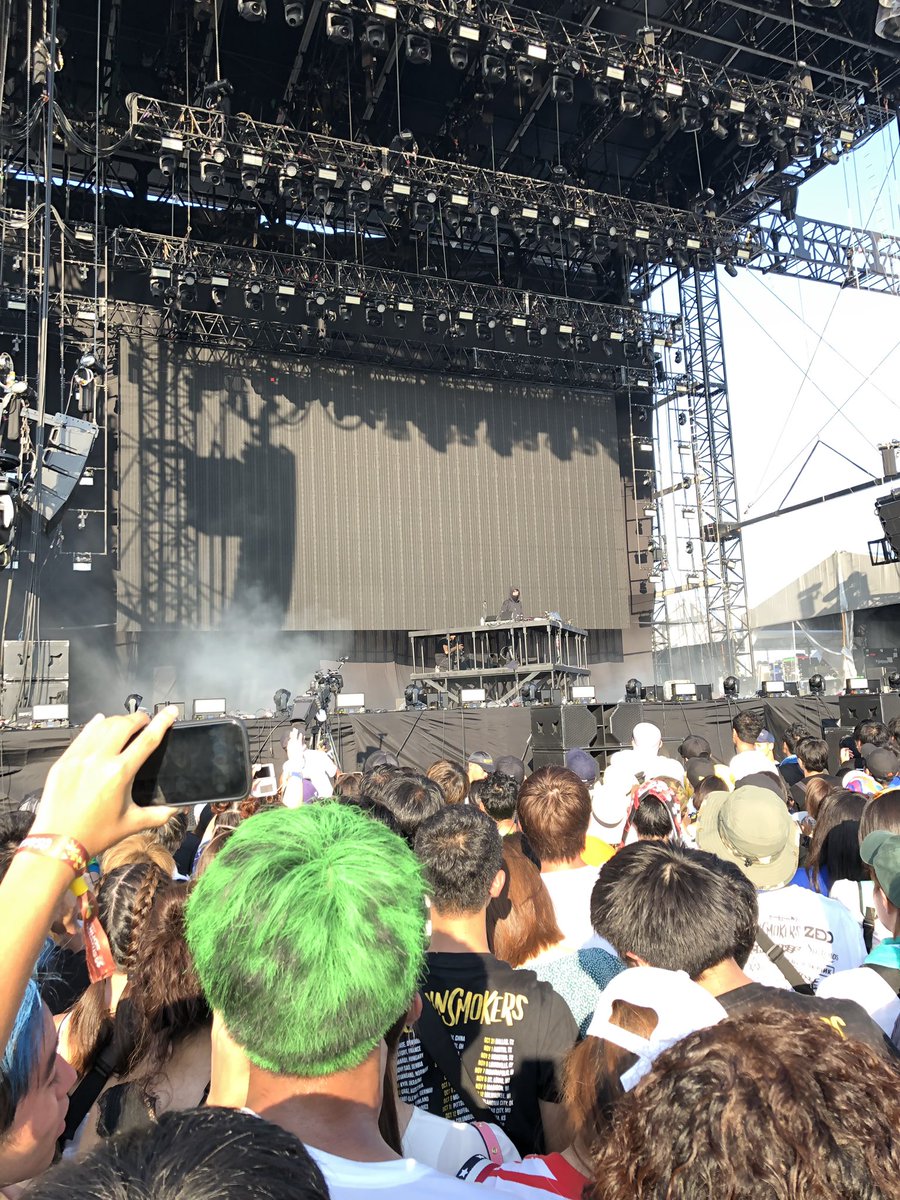 TyyoShibata's tweet photo. Thank You!!!
@IAmAlanWalker 
@Zedd 
@TheChainsmokers https://t.co/y9G1rVqOzz