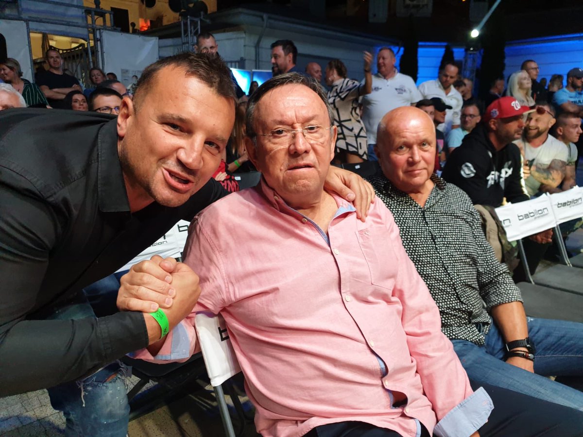 JozwiakPawe's tweet photo. Wspaniała atmosfera na gali Babilon mma w Międzyzdrojach .Walki super 👌@babilon_tomasz dziękuje za gościnę i gratuluje udanej imprezy 👏👏👏 https://t.co/yZsVH7bAyn