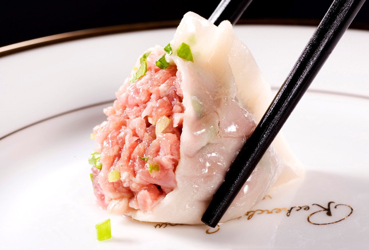 ChineseFoodFest's tweet photo. 【Kong Fu 功夫食品】pays more attention to the quality of raw materials, such as fresh flour, vegetables and meat. They constantly innovated new products, such as the “No MSG” bun series. Kung Fu aims to highlight the healthy lifestyle in Chinese food production.#2019cff #kungfu https://t.co/nJMu9RbJqu