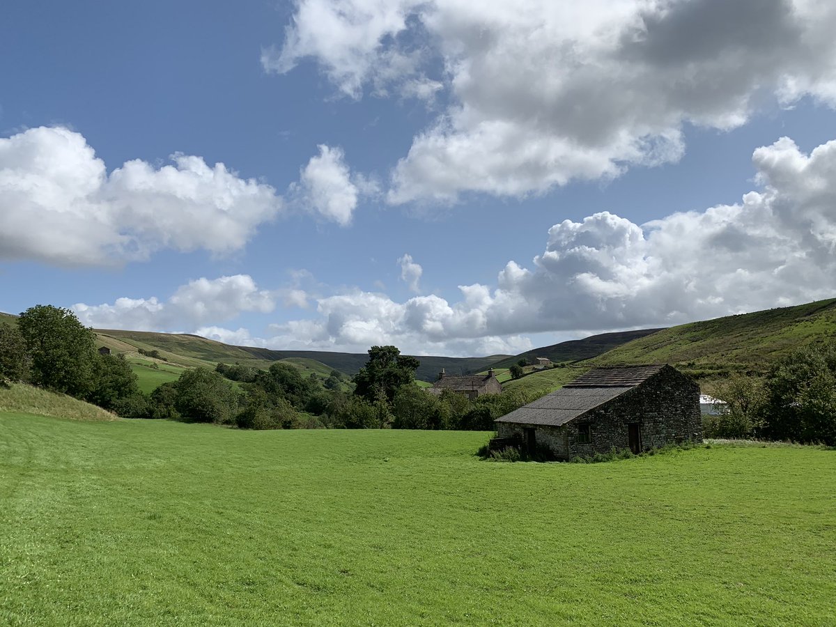 New weather station now set up at Keld in #YorkshireDales. At 327m elevation in a valley bottom we should see some interesting data here. Thanks to <a href="/Jhall276Hall/">Rachel Hall</a> for hosting it. Link to data: wunderground.com/dashboard/pws/… @JonMitchellITV <a href="/juliatetley/">Julia🍃💚🍃🚜</a> @YorkWeatherStn <a href="/weathertrending/">weathertrending</a>