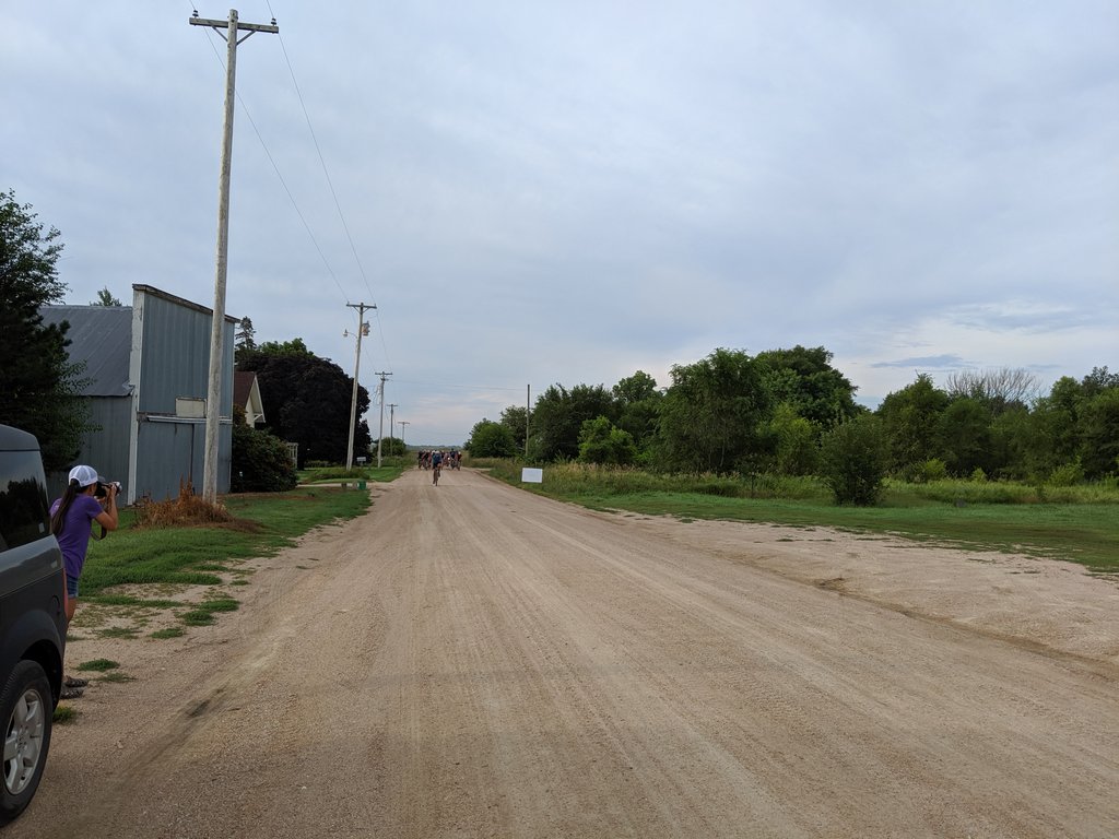 Doing #gravelworlds and first pack through Loma at 39.1 at 750 am way faster than 29mph. Lead rider through 5 minutes ahead of them