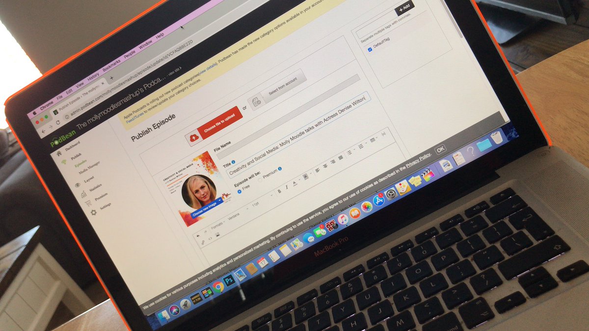 Molly Moodle 🍊 tweet media