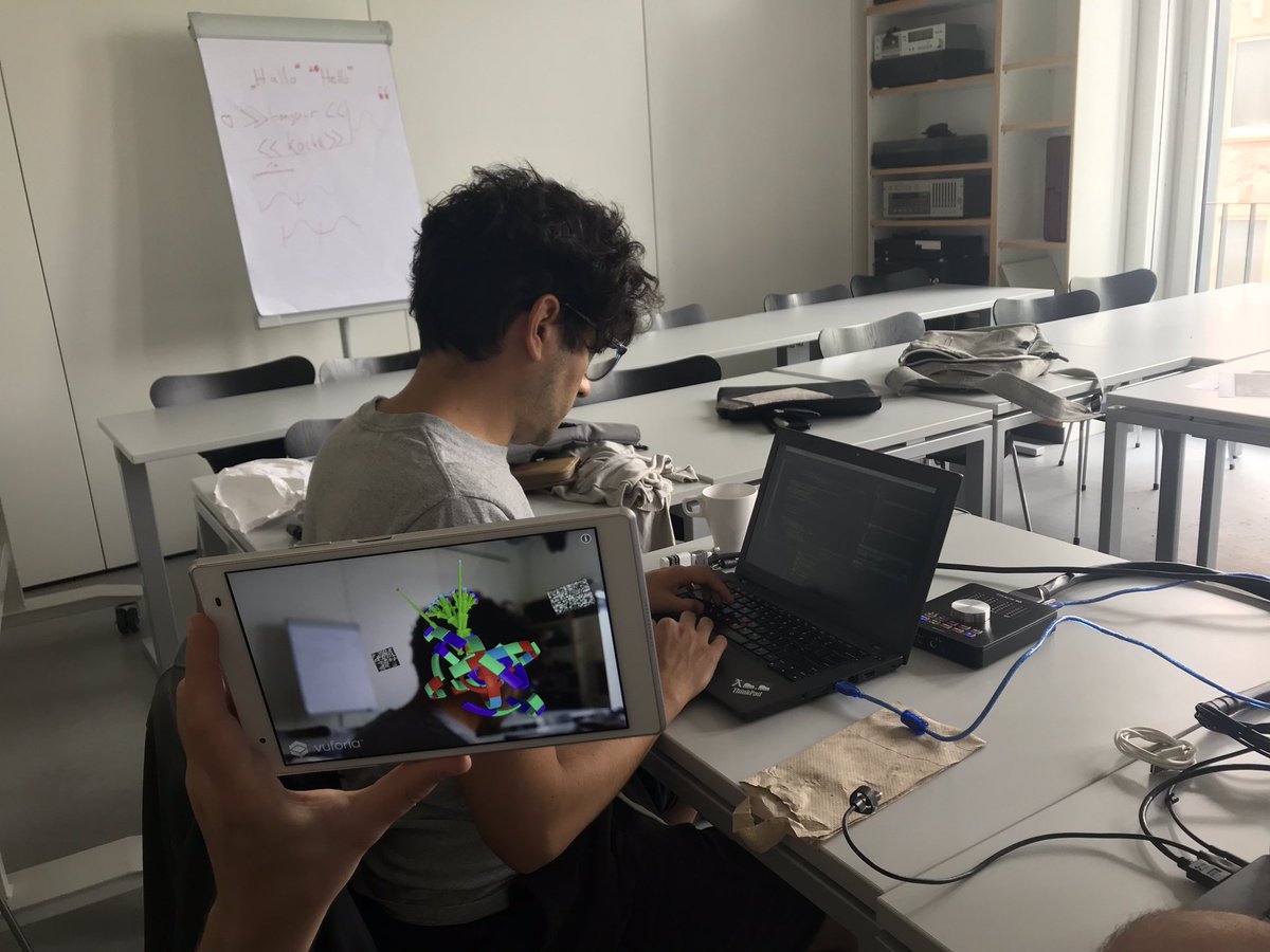 anneveinberg's tweet image. #CodeKlavier #AR @0felipeignaci0 garden ;) @cappelnord