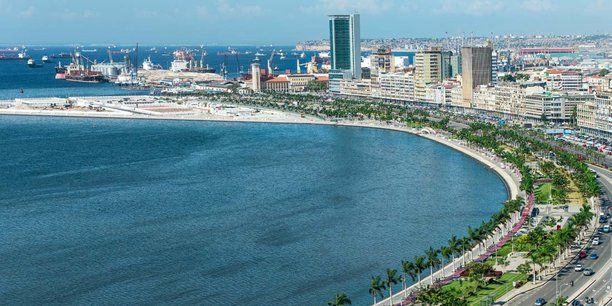 LTAfrique's tweet photo. L’Angola veut privatiser 195 entreprises dont Sonangol et Endiama d’ici 2022 #privatisation #angola @sonangoloficial @Endiama1 #PROPRIV https://t.co/ehCLnJBmFR https://t.co/ZX31jvQX3F