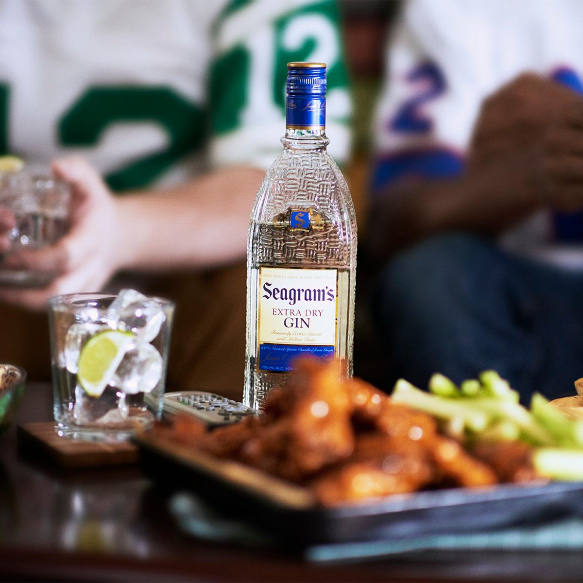 Who else loves <a href="/SeagramsGinUSA/">Seagram's Gin</a> ?! Smooth and mellow since 1939, Seagram’s Extra Dry Gin is fit for all of your everyday occasions and especially at <a href="/smfchicken/">Springer Mtn Farms</a> Southern Wing Showdown!