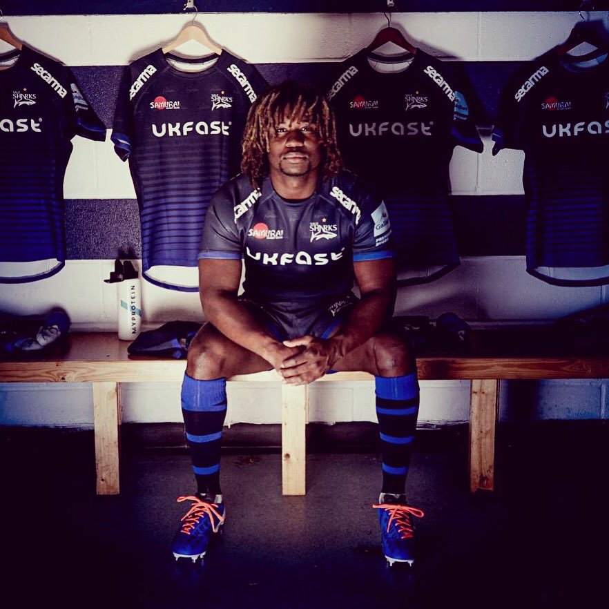 YardeM's tweet photo. New Kit is 🔥 @SaleSharksRugby Home Kit 19/20 #Sharktime @UKFast @adidasUK https://t.co/XLoFmQrNS7
