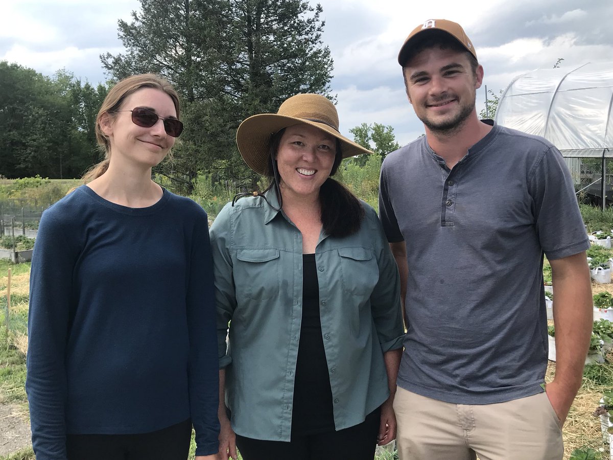 Excited abt #ashmanlab @PittBioSci new collaboration w @maryajamieson lab & @NaWei_Dr —Interspp intx effects on 🍓 #floral #microbiome in #urbanfarms