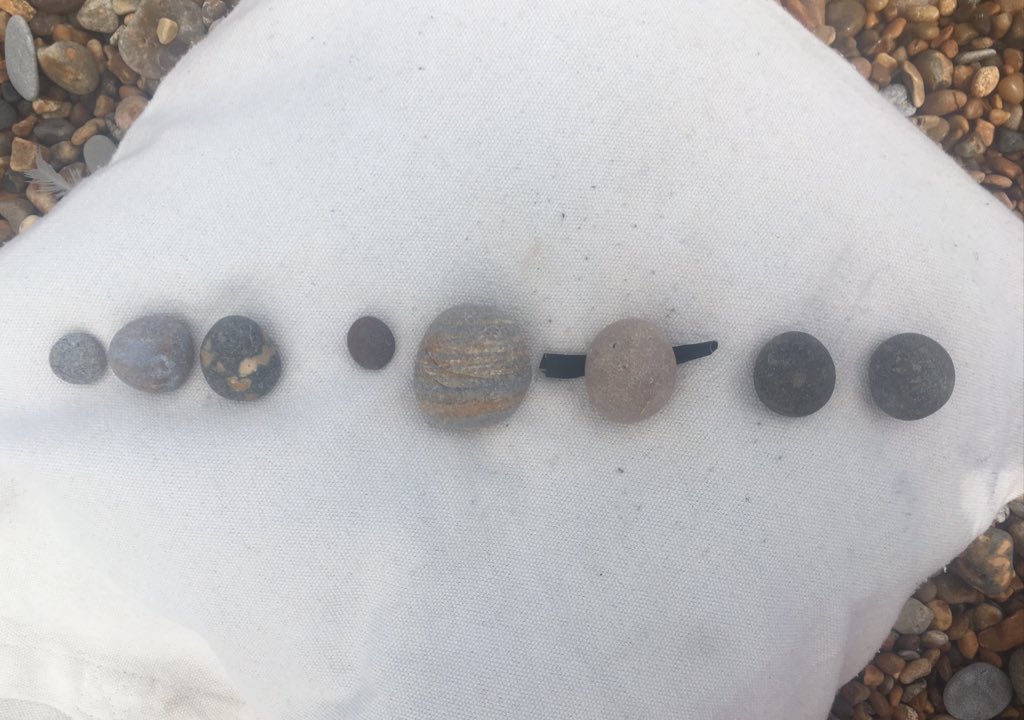 sewing_hugs's tweet photo. Beach fun - finding the planets and making up a memorable sentence to remember their order “my very enthusiastic mother just speaks utter nonsense” - #DIYscience #STEM @WinSciCentre https://t.co/gxgRCPNXfT