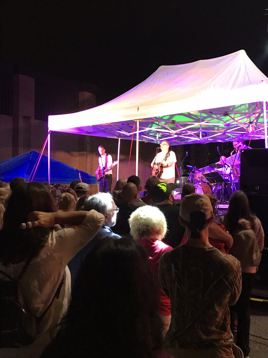 CactusFest's tweet photo. We are forecasting sunshine and sunny smiles all day, til 11pm. #Fridayrecap @CactusFest #cactusfest2019 https://t.co/WAEQ4XGIrm