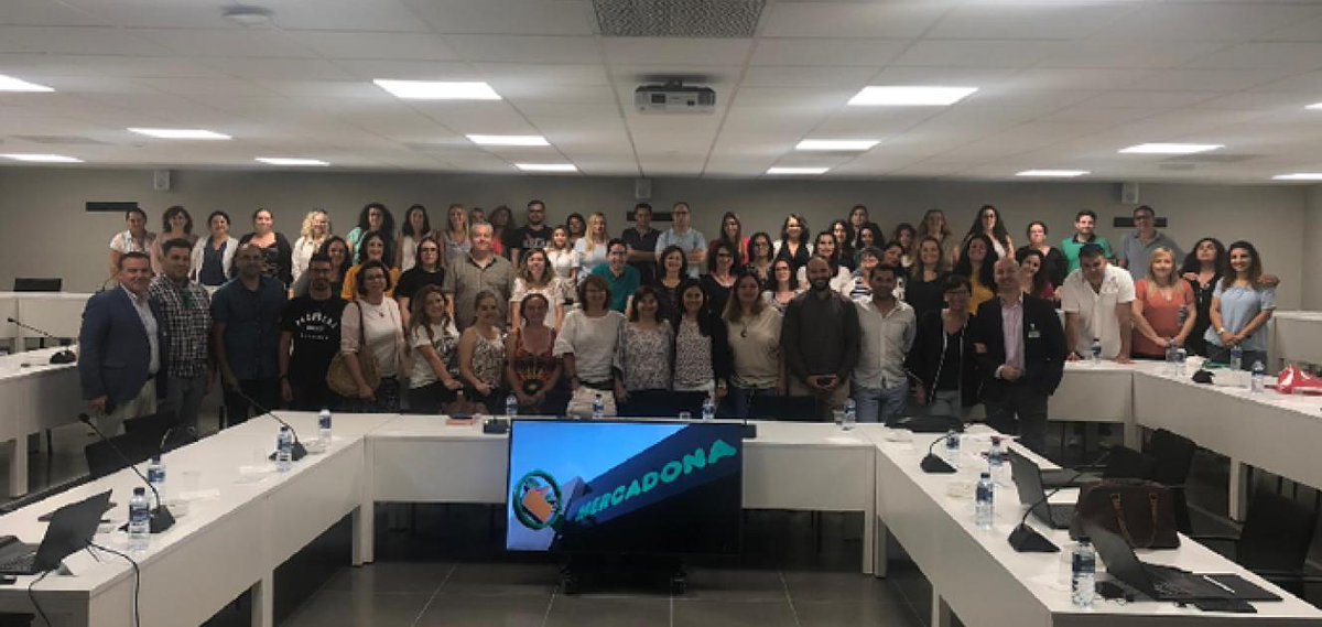 LanzadPtoReal19's tweet photo. El día 24 de junio visitamos Mercadona junto con otras lanzaderas. Nos recibieron con un pequeño desayuno donde nos presentamos de manera amistosa a los responsables de RRHH de la empresa que organizaron el encuentro #LanzaderaPuertoReal2019 #Lanzaderas https://t.co/Ja23KmhddR