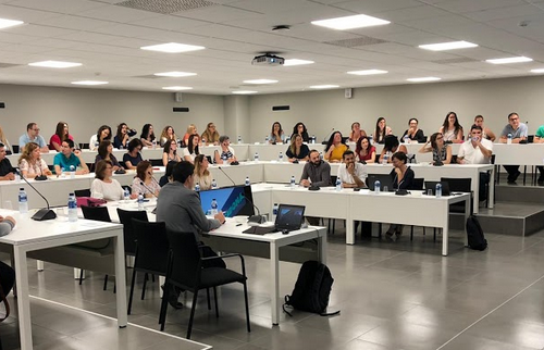 LanzadPtoReal19's tweet photo. El día 24 de junio visitamos Mercadona junto con otras lanzaderas. Nos recibieron con un pequeño desayuno donde nos presentamos de manera amistosa a los responsables de RRHH de la empresa que organizaron el encuentro #LanzaderaPuertoReal2019 #Lanzaderas https://t.co/Ja23KmhddR