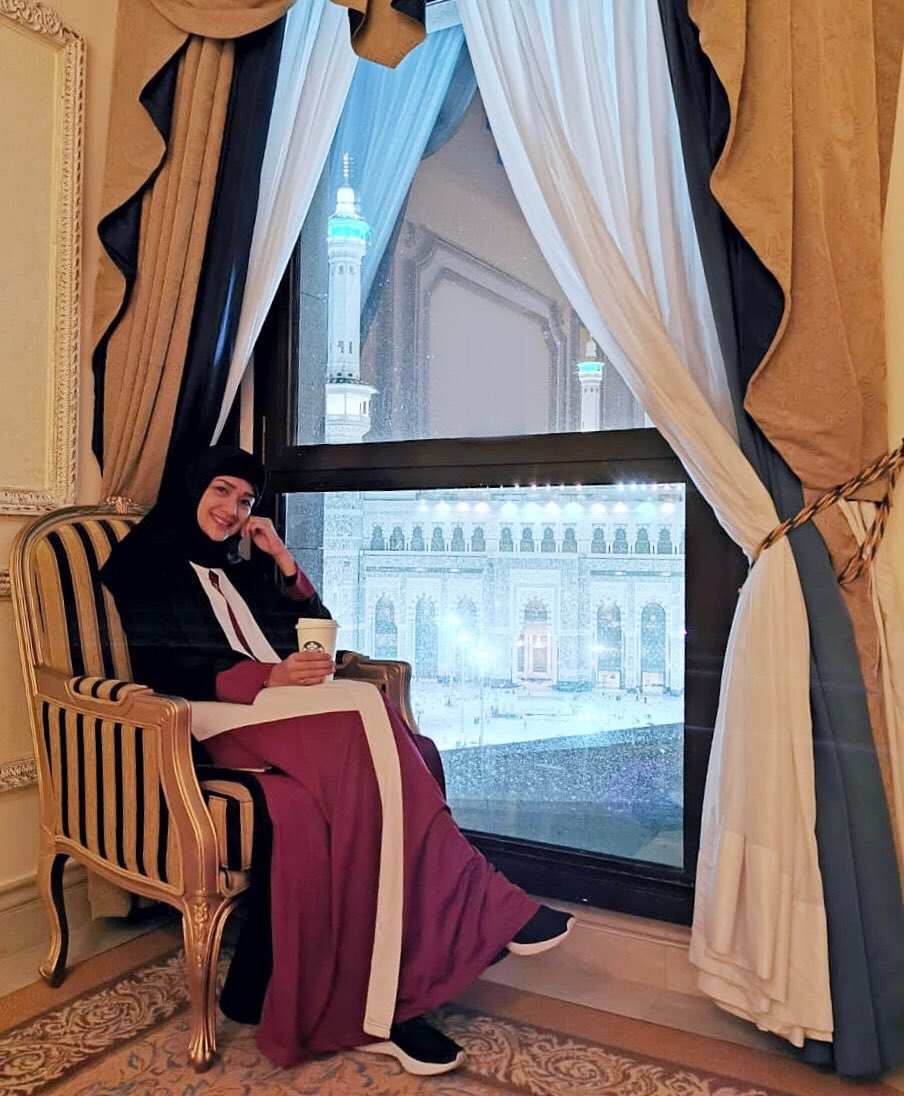tridity23's tweet photo. Indahnya pemandangan dari jendela kamar kami 🥰

Alhamdulillah masih dapat kamar menghadap Masjidil Haram di musim haji yang sangat ramai ini 🙏🏼 https://t.co/HFdr3leGGf