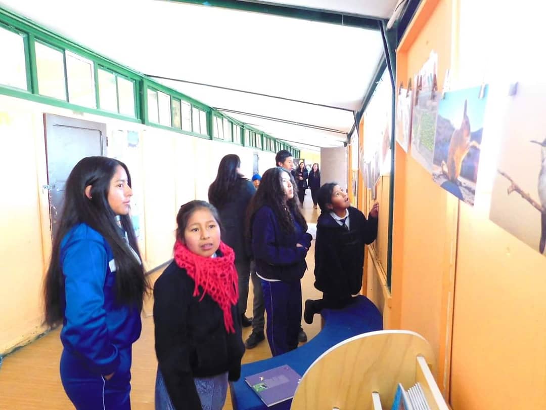 ongtarukari's tweet photo. 🔶 Lanzamiento oficial del proyecto "Vinculación territorial a través de la educación ambiental y la fotografía", en dependencias del Liceo Técnico Granaderos de la localidad @DePutre #Fotografía #itinerante #AricayParinacota #Tarapacá https://t.co/Fjb2hp1EEY