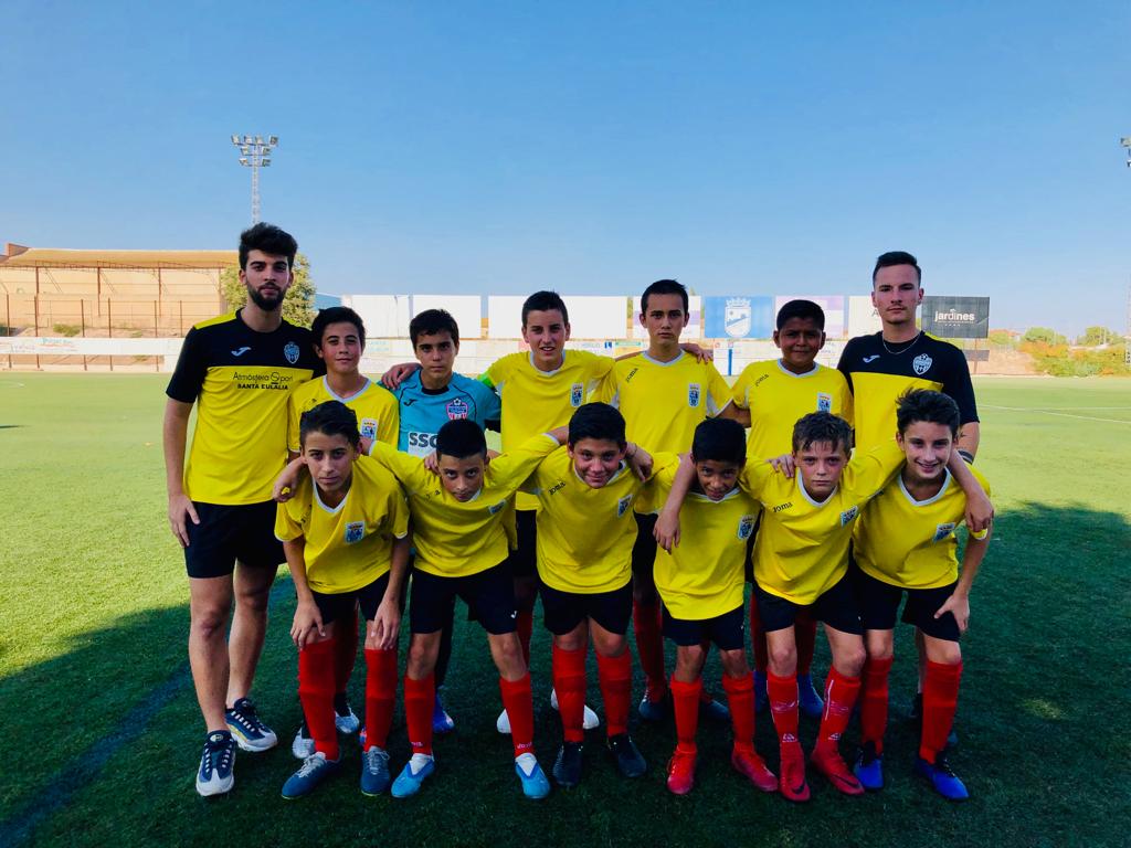 ClubFBTotana's tweet photo. 📸 GALERÍA |

Imágenes del empate a uno del Infantil A frente al @CanteraLorcaDep en el partido que se disputó ayer tarde. 

#ClubFBTotana #SeguimosCreciendo https://t.co/0cyyx95m3T
