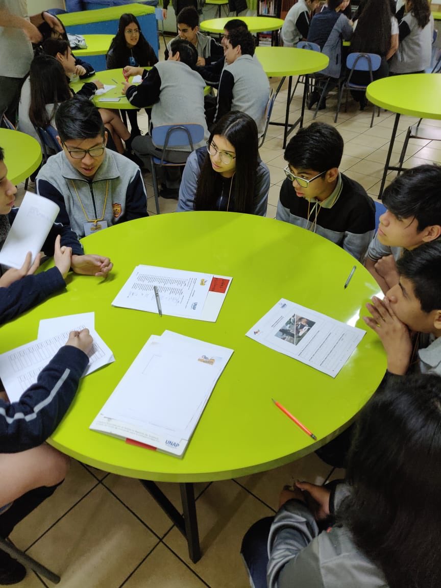 TarapacaLabs's tweet photo. Fructífera semana de Tarapacá Labs School en colegios de #Iquique Hemos concluido etapa de “validación y solución" de los Torneos de Innovación Escolar. #TLabsEmprende https://t.co/hOLHLGoTxt
