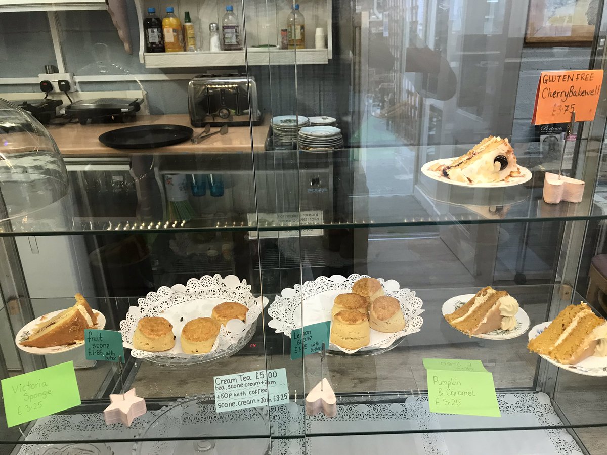 IronbridgeAAC's tweet photo. The Management is issuing a DOUBLE amber, red minus #cakealert #aymuchleft #sodthediet https://t.co/TctmfSMa2U