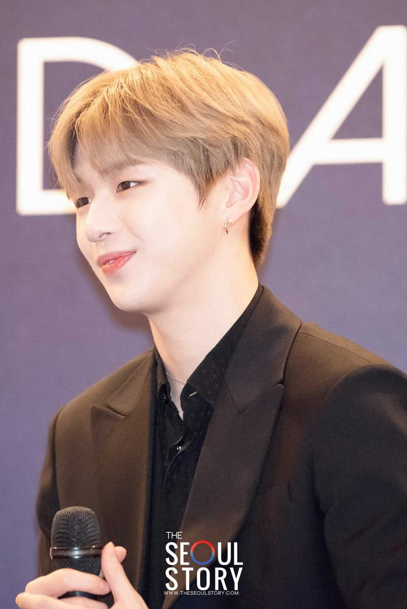 KangDanielgall's tweet photo. 190815~16 싱가포르 기자회견&amp;팬미팅

페이스북 고화질 28장
https://t.co/l7yht8Az30

#강다니엘 #KANGDANIEL https://t.co/1NwhHUtk8k
