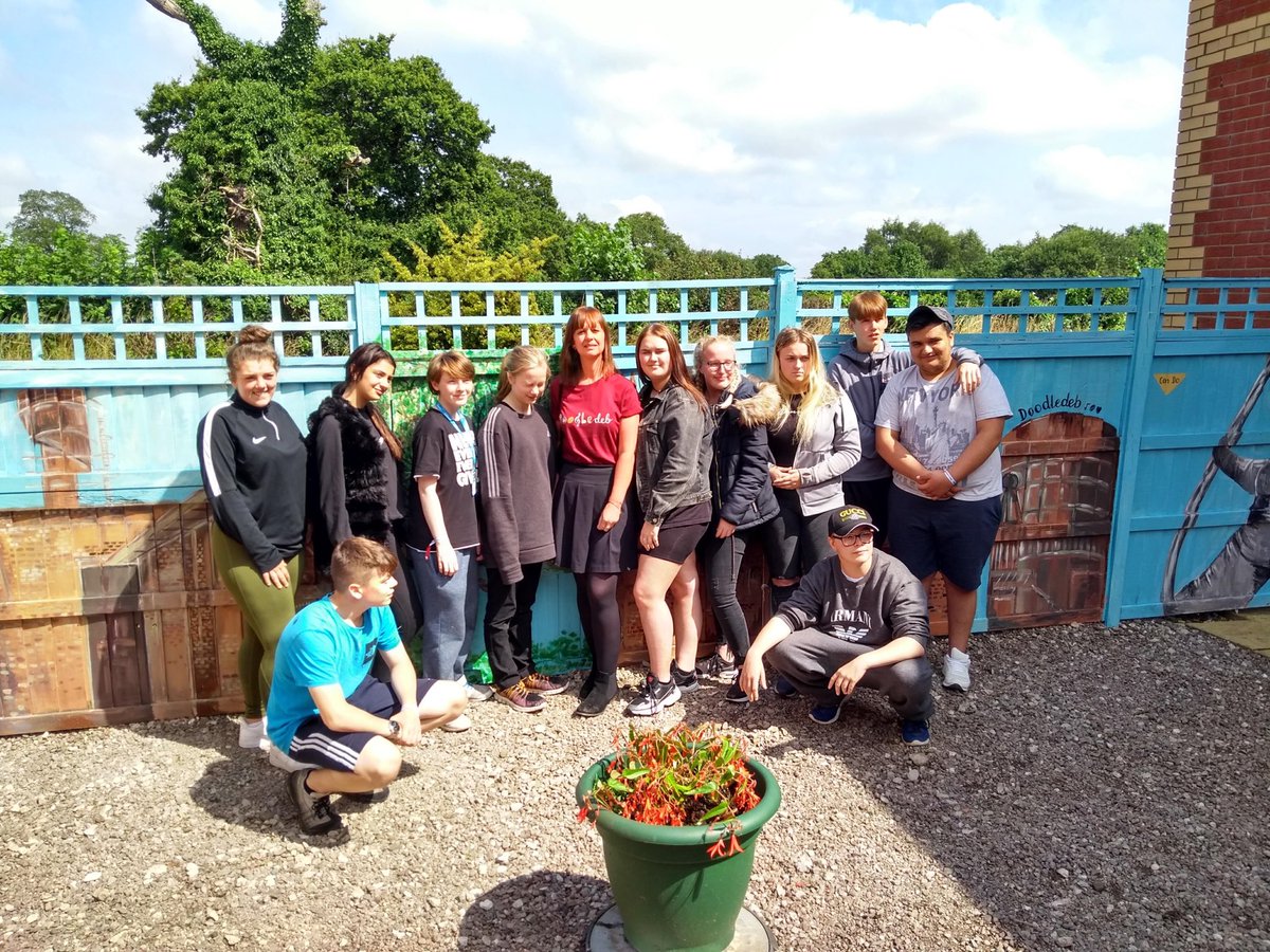 Wrexham Traineeships have worked in the community this summer to help change the lives of residents at Plas Rhosnesni Nursing Home. Created a beautiful new garden @colegcambria #volunteeringinthecommunity #traineeships
