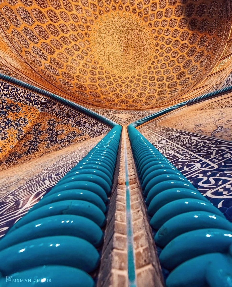 sumerpiper's tweet photo. Masjed-e Sheikh Lotf-ollāh
(Persian: مسجد شیخ لطف الله) is one of the architectural masterpieces of Safavid Iranian architecture in Isfahan, Iran. It was built by Shah Abbas I between 1590 and 1602.

#silkroad #iran #architecture #mosque #photography #beauty #design #travel https://t.co/y0WT9W7ww1