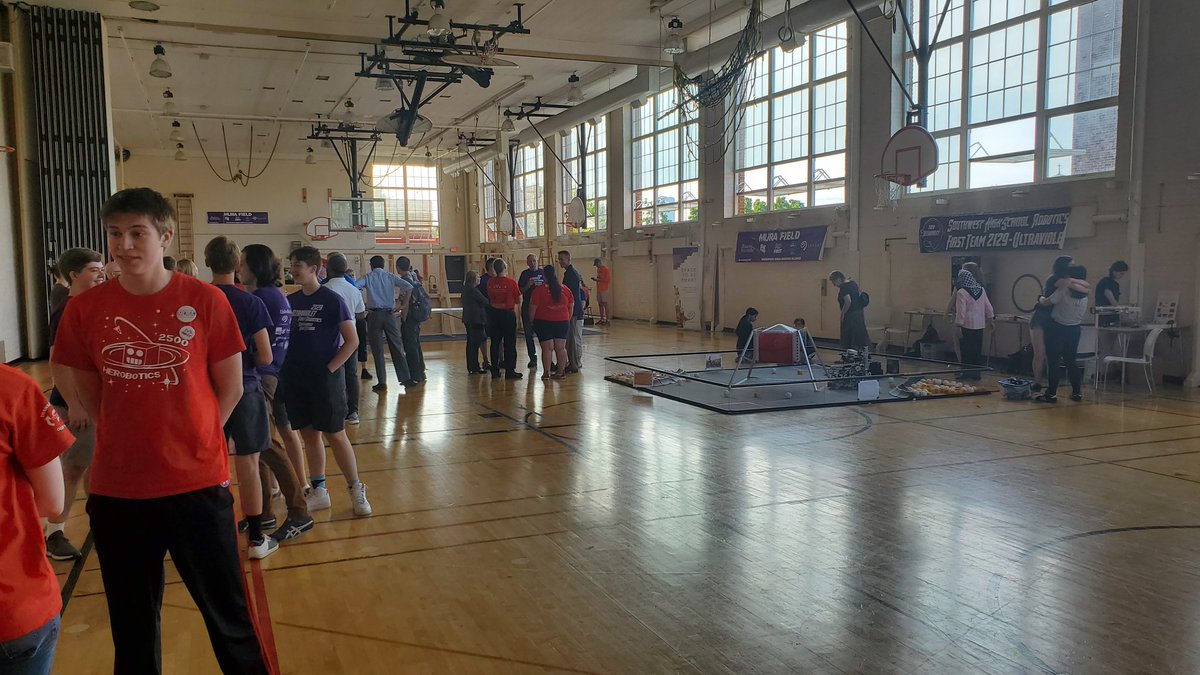 Open house underway this morning at #MURA Field! We're excited to showcase all of the amazing things that are happening with #omgrobots here in Minneapolis and beyond!