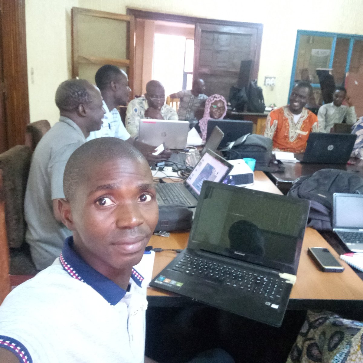Oudouinfos's tweet photo. 2ème séance de l'Atelier de Capitalisation en cours au siège de FOSCAR-MALI à Kalaban ACI à l'intention des Jeunes Organisation Professionnelles Agricoles.

#FIDA
#FAO
#CTA
#IICA
#FOSCAR
#GYIN
#REJIPAQAM https://t.co/roJ25ZMppy