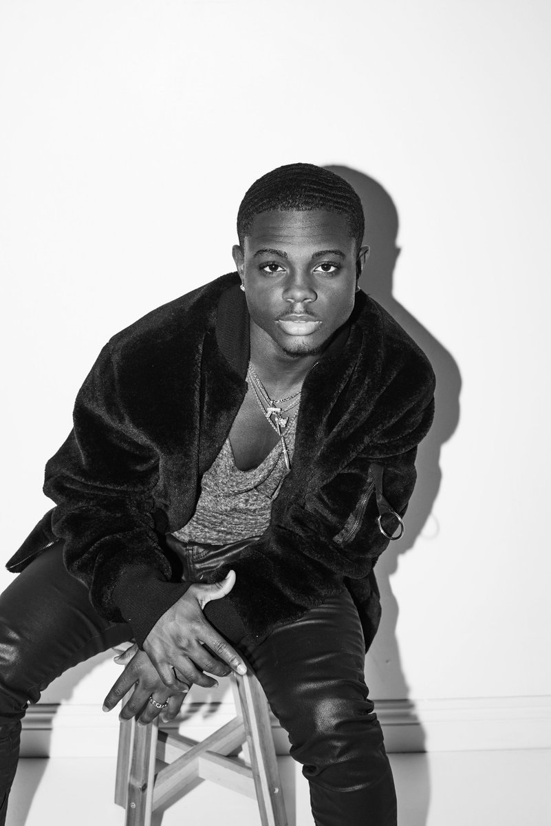 1883Magazine's tweet photo. .@1883Magazine sat down with #Houston-native @akilimcdowel to discuss his biggest role to date in @OWNTV's @davidmakesman, meeting @Oprah and the hardest thing about being a #teenager in 2019.
---> https://t.co/hj0Vy51goX
📸 @barefoot_higgsy 🖊️ #HaileyJohnson
#DavidMakesMan #tv https://t.co/S6W2zyEO9f