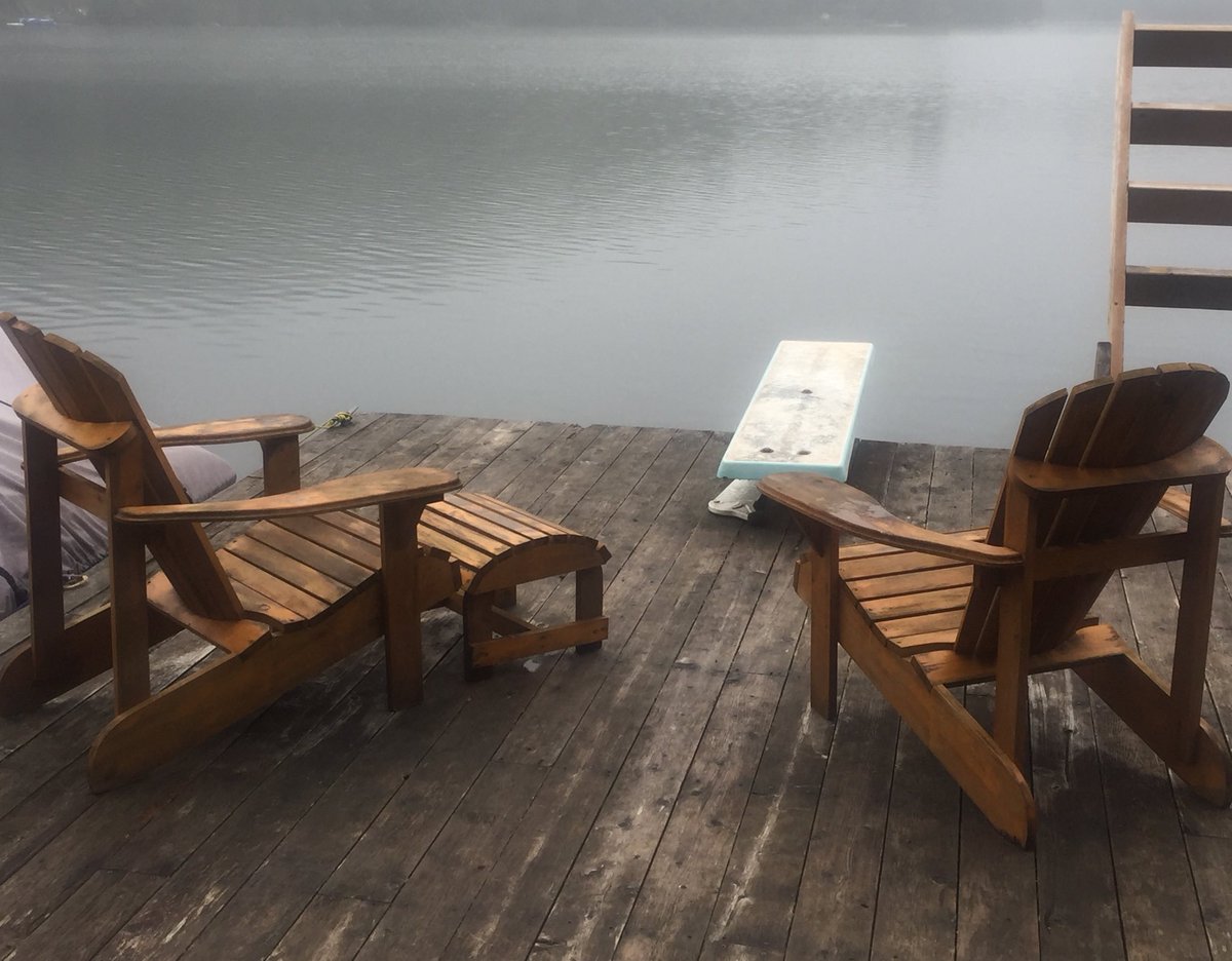 sylviebigras's tweet photo. One of the reasons Canada is the best place to live... Paradise at the lake, especially on a quietly serene, cloudy morning. #Gratitude #MonChalet #MonLac https://t.co/cHo2l4HipC