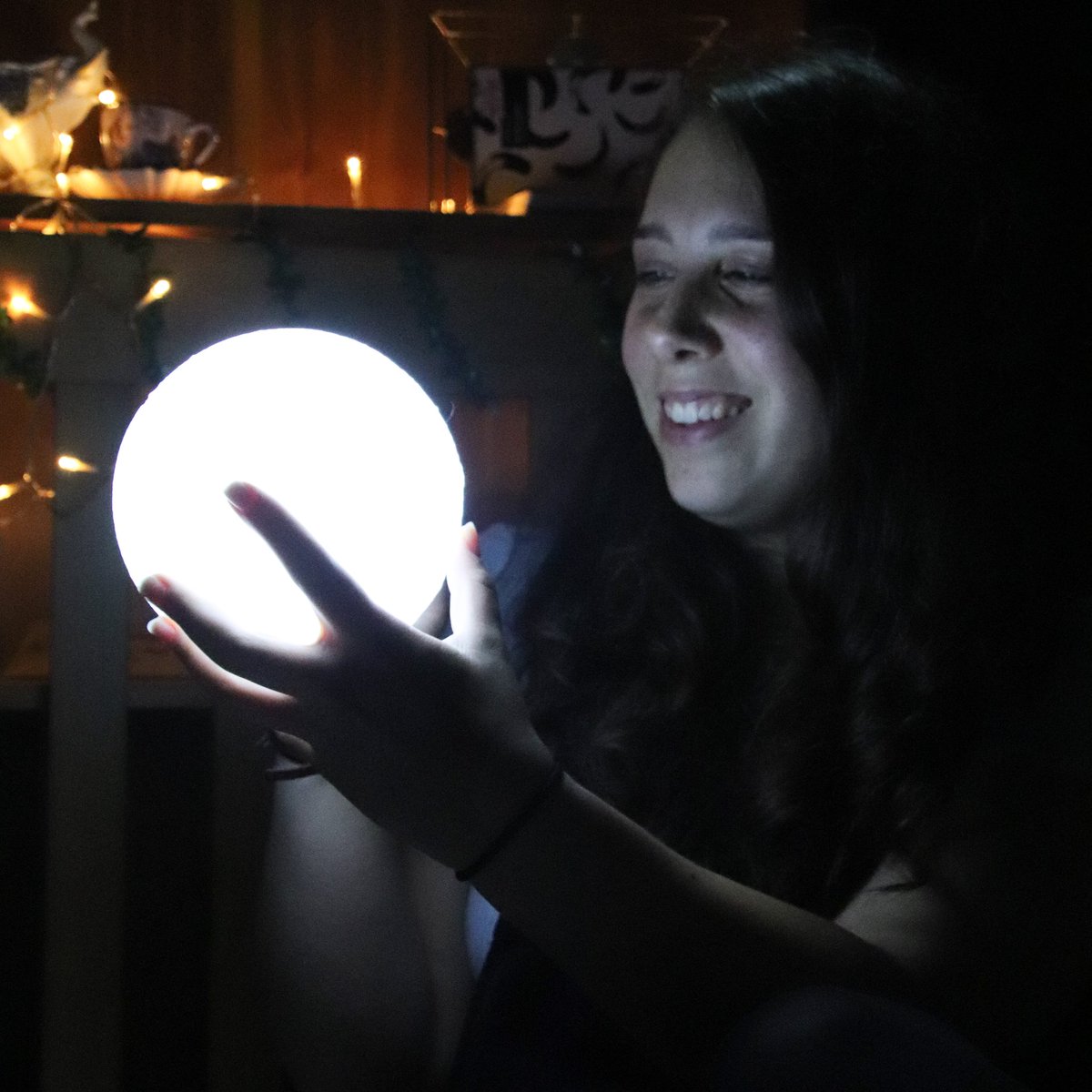 Last up - the final member of our cast, Bella as Eliza Drake.  I think she is one of the few of us who is sane.  She builds our bed everyday, she repairs her costume consistently.  She's competent, goddamn 🧚‍♀️🌜 #edfringe #EdFringe19