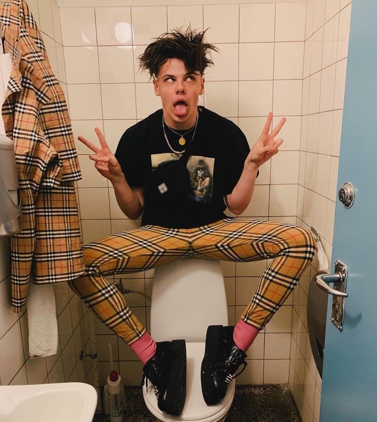 —“🖤💛