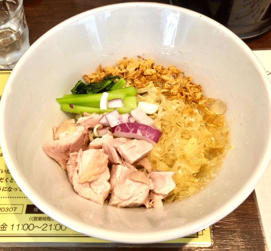 今日はめちゃ暑かったですね

通院と打合せの合間に駆け込みで油そば?
店主さん、少なめで作ってくださり感謝?打合せ前は食べ過ぎると眠くなっちゃいますからね。ジュレと氷と生姜の絶妙なバランスに癒された～
お隣さんが食べていた豆腐も気になった

塩生姜ラーメン専門店MANNISH@神田
(なる) 