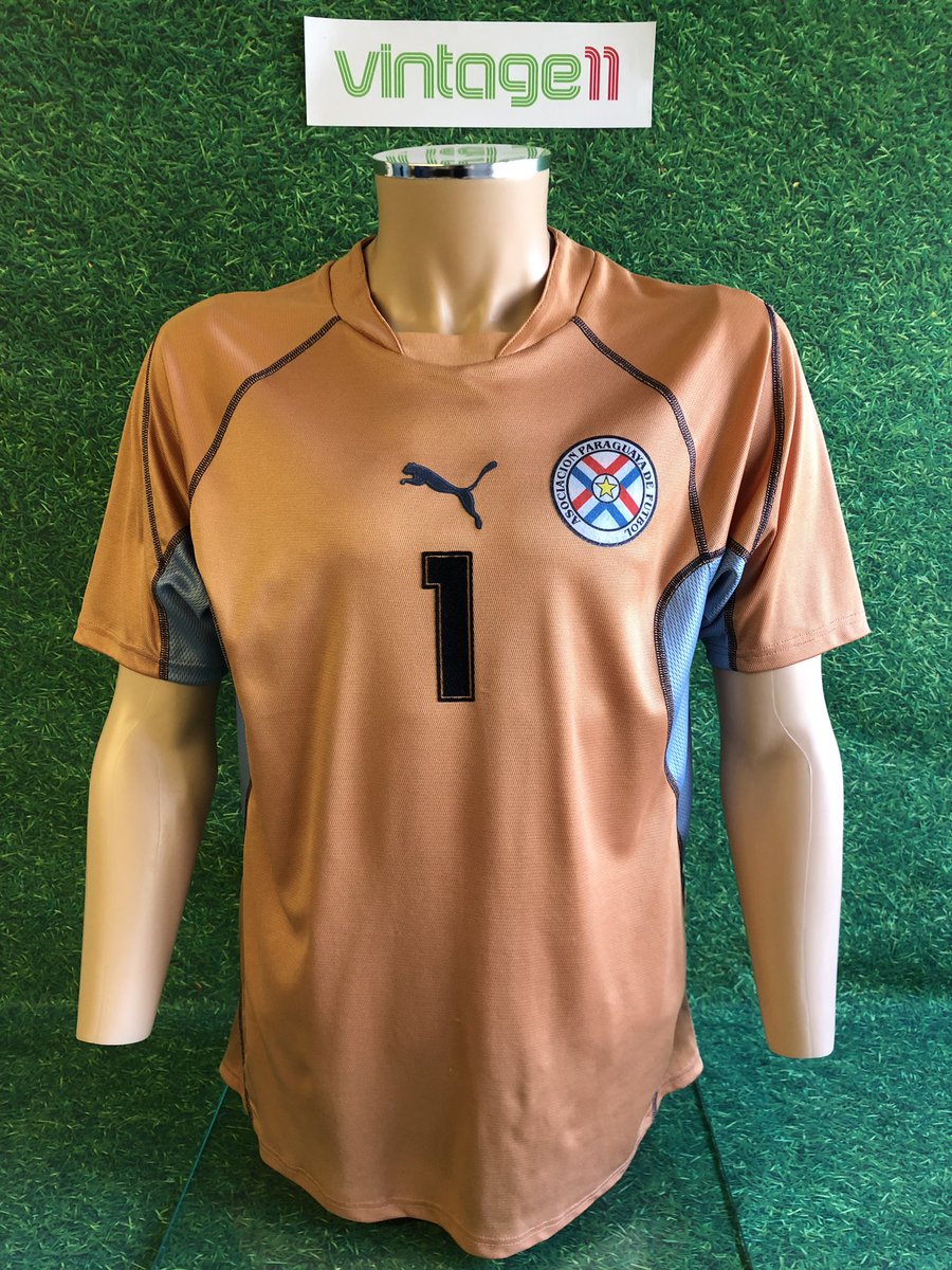 vintage11shirts's tweet photo. Jose Luis Chilavert Paraguay 2002/04 #paraguay #chilavert #vintagefootballshirts #footballshirts #scoringkeeper #elbuldog #thebuldog https://t.co/aB6c9Jez0k
