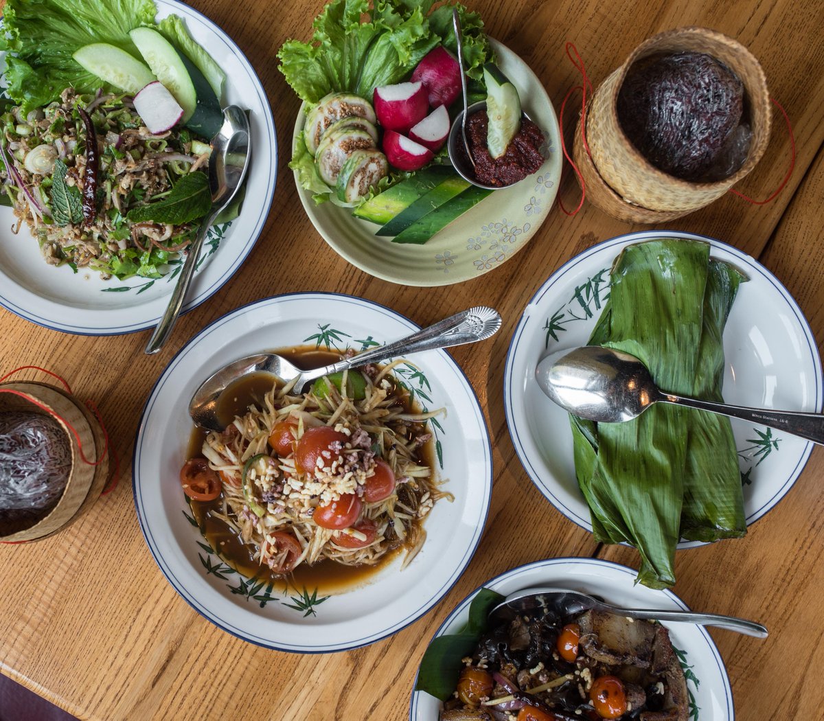 thipkhaoDC's tweet photo. Summer break was fun, but we were missing our funk💃🌶🌶🌶 Yes, we are back! See you at 5pm for #LaoFood 😋 

📷: @nomtasticfoods 
#LaoFoodMovement #ChefSeng https://t.co/4yDXvx3xpJ