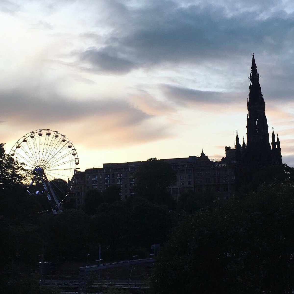Last day in Edinburgh!!! You’ve been beautiful!  #edfringe #makeyourfringe #edinburghfringe2019 #theatre #blackcomedy #comedy #thesevensecondtheory
