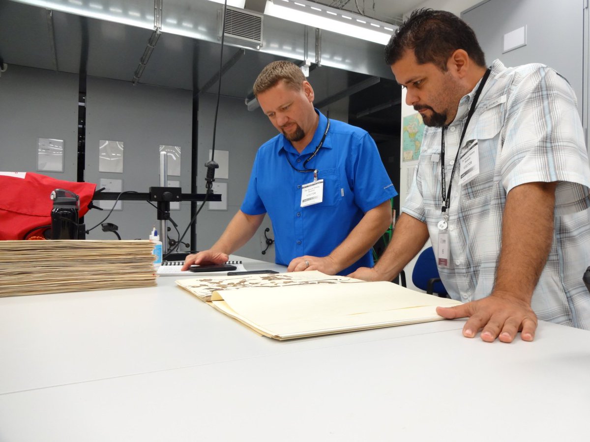 DocMartinKew's tweet photo. Thanks to @NHM_Botany for hosting @KewUKOTs and Caribbean partners to consult @NHM_London collections. New historic collecting locations recorded will inform fieldwork and @IUCNRedList assessments! @KewScience @qcrescente @tomopteris #KewPR #KewBVI #KewBahamas #KewTCI https://t.co/a5vPshKnuH