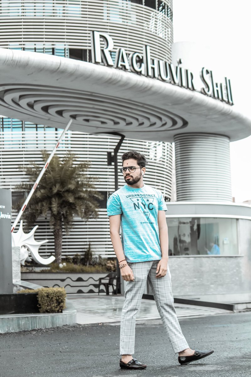 meet281215's tweet photo. #photography #streetpose #lightroompresets https://t.co/W2Ckh3Nb02