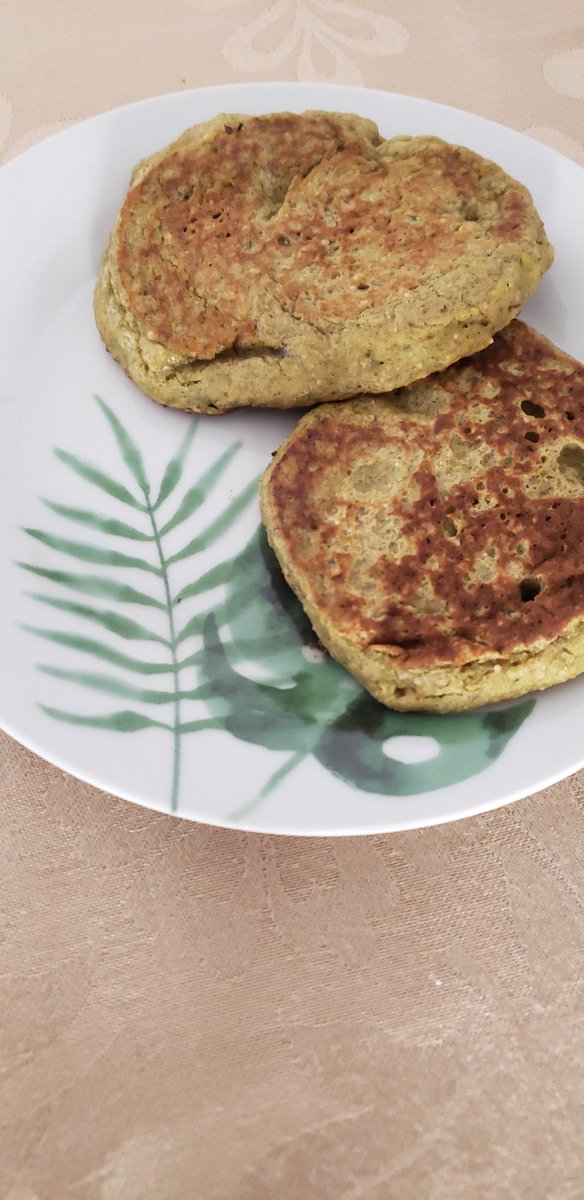 MoringaFarms's tweet photo. Made some yummy oat flour Moringa pancakes! Yumm! https://t.co/M0aek11BbM