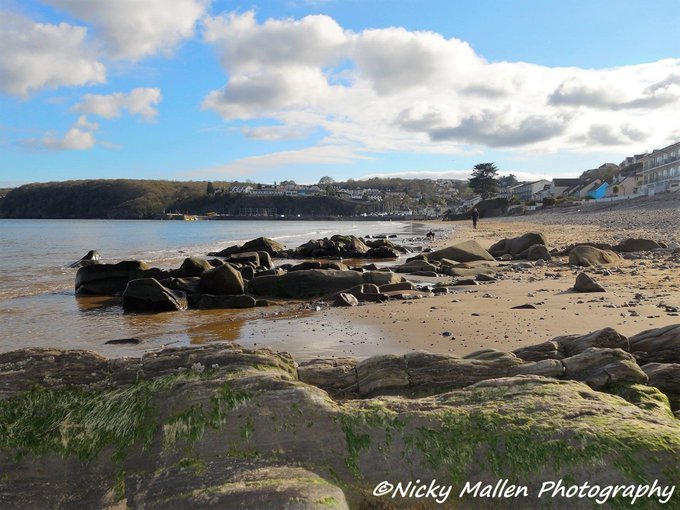 Loving this scene at Saundersfoot - courtesy <a href="/MySaundersfoot/">Love Saundersfoot</a> #WelshPassion at #PeoplewithPassion at #ItsyourWales