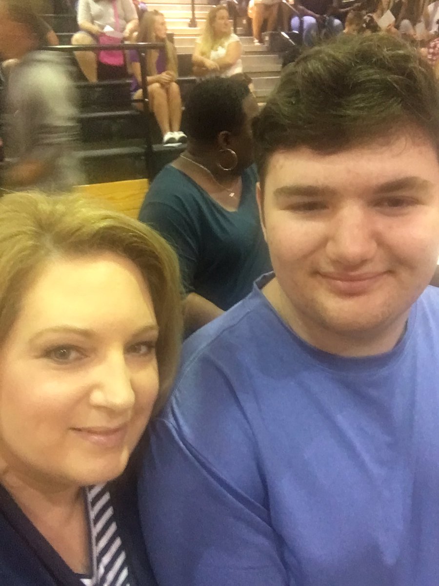 jenlloyd16's tweet photo. FTCC Fall Orientation with my Carson! I am thankful for the opportunities available to my high school student! @CumberlandCoSch @5thgradeMathFun He’s taking precalculus #hehadanawesomemathteacher #hetoleratesme https://t.co/gRszXwoTWu