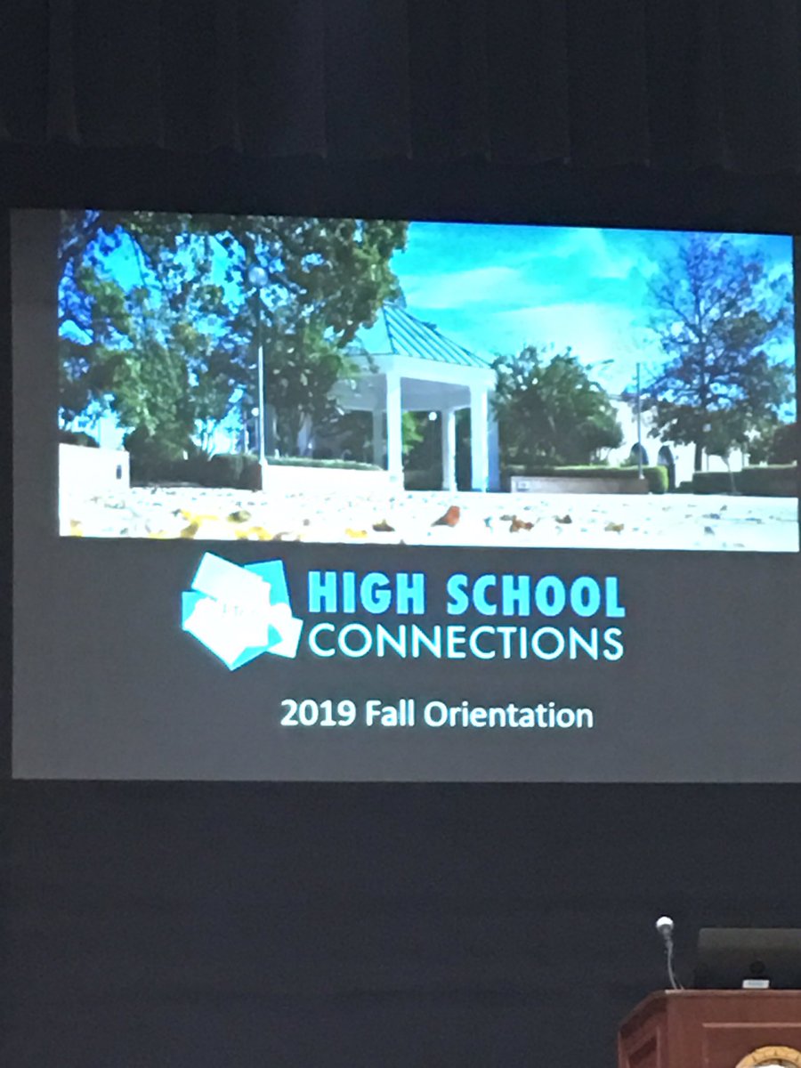 jenlloyd16's tweet photo. FTCC Fall Orientation with my Carson! I am thankful for the opportunities available to my high school student! @CumberlandCoSch @5thgradeMathFun He’s taking precalculus #hehadanawesomemathteacher #hetoleratesme https://t.co/gRszXwoTWu