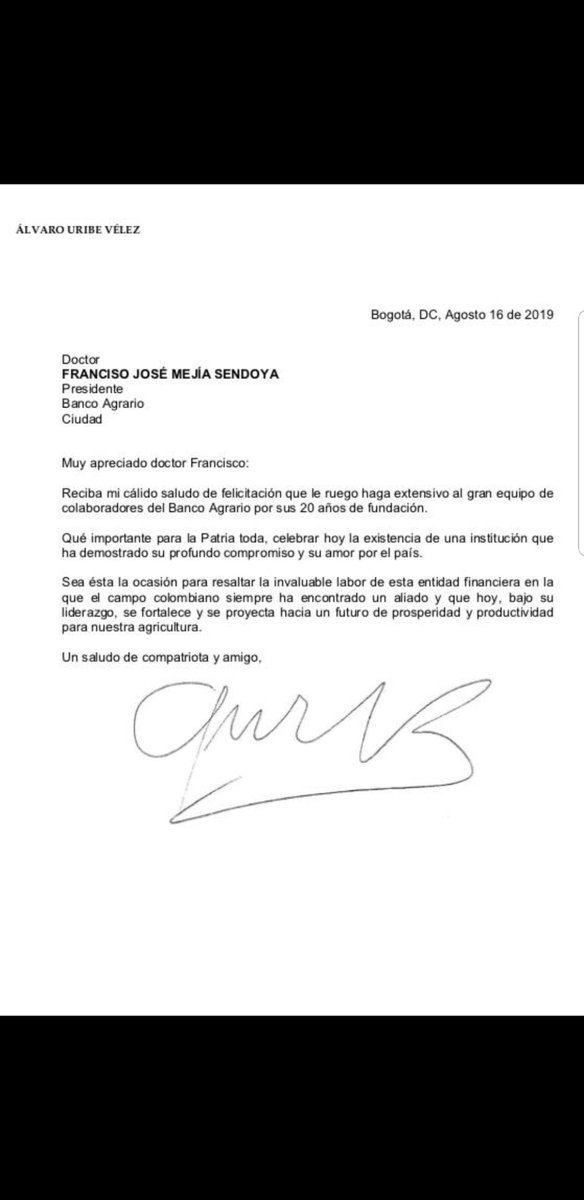 pachomejias's tweet photo. Presidente @AlvaroUribeVel en nombre todos los empleados del @BancoAgrario agradezco su reconocimiento a una entidad que se fortaleció en sus gobiernos y le está sirviendo bien a Colombia https://t.co/ObEKOhRelQ