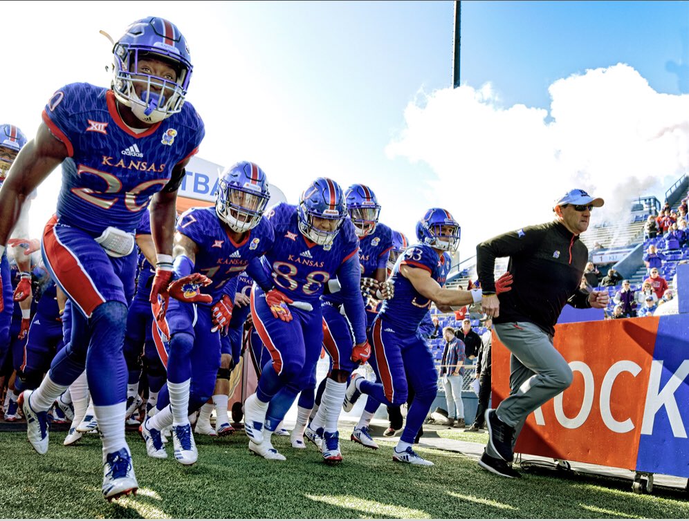 dada9_'s tweet photo. Blessed to receive my first D1 offer from the University of Kansas π΅π΄ #TheReturnU @KU_EJones @FootballDesoto @CoachSweeny #RockChalk https://t.co/ASYBYwp5Ye
