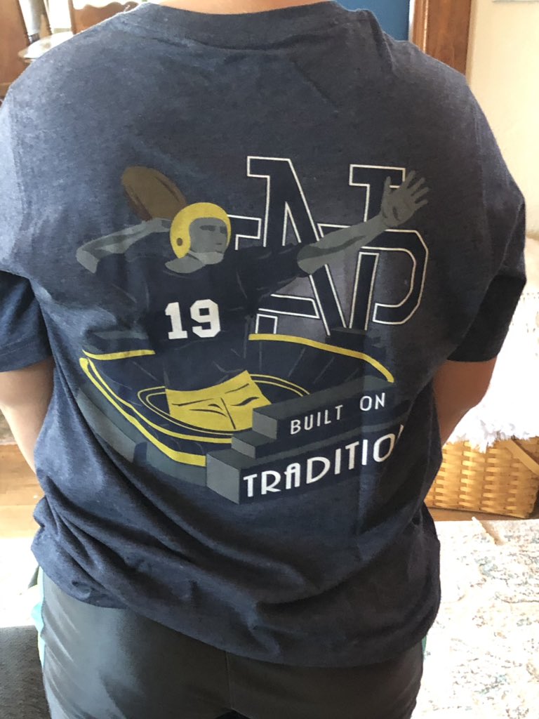 TDesormiers's tweet photo. 16 days - Go Irish!!! Ready for season. @Pey_Diddy15 @cooperzd10 @GregginKC https://t.co/jtvmxytcjT