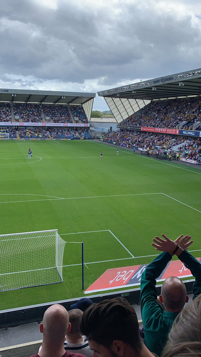 wednesdayite's tweet photo. Wallace is sent in off for millwall #MILSW https://t.co/CSrmHphPE3
