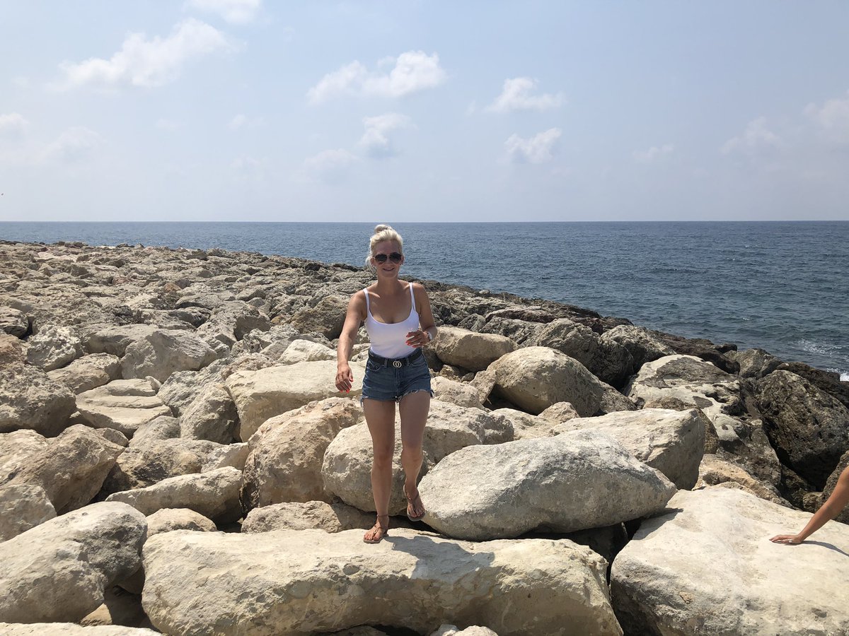 CCTurtle1's tweet photo. Hope you’re all having a lovely summer. Miss Warren is enjoying some very hot Cyprus sunshine ☀️🍹 https://t.co/6copOhhwUP