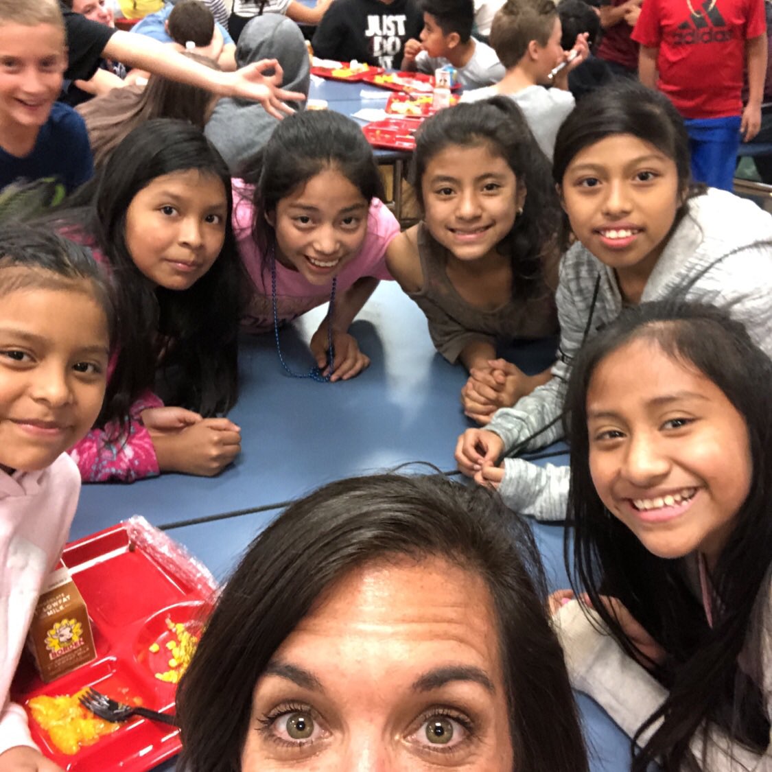 kaseybwood's tweet photo. “Sometimes what your students need the most has nothing to do with what’s on your lesson plan.” Eat with your students...It is a 30 minute investment that produces GREAT results!!! ❤️ #Btothepowerof4 #ALLinAugust @AlbertvilleEES https://t.co/SrrjsADyqc