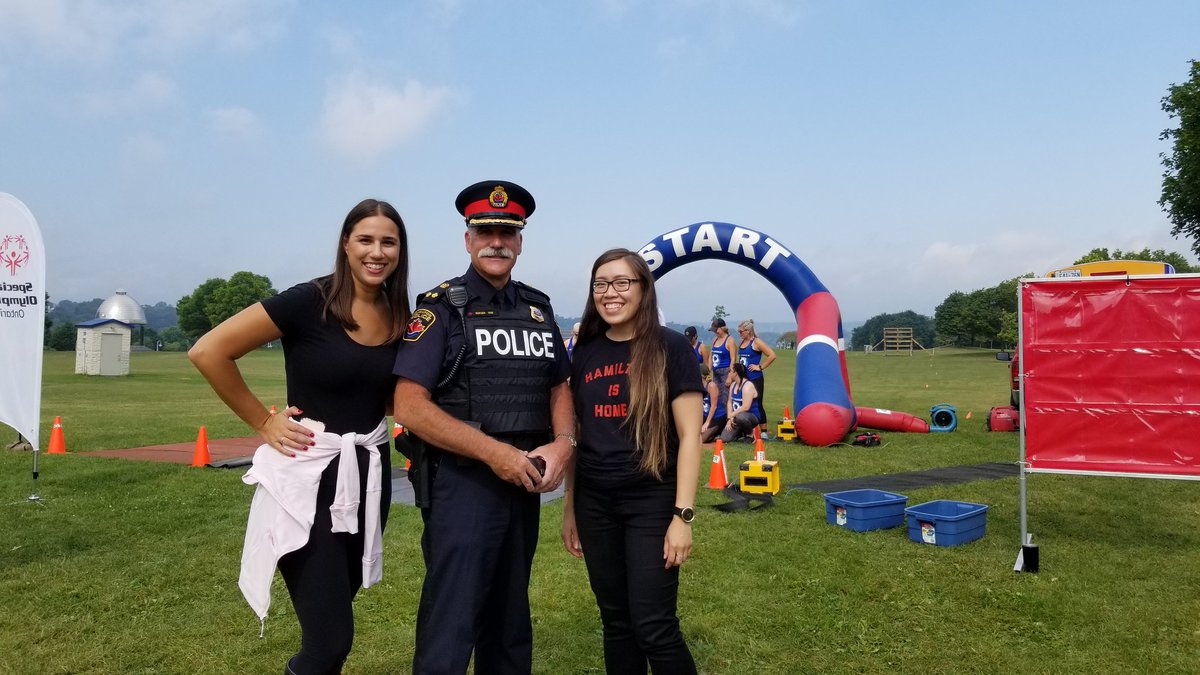 SchlegelVillage's tweet photo. Nicole &amp; Janeny are down at Bayfront Park with sponsorship from The Village of Wentworth Heights to the Hell In The Harbour run supporting Special Olympics Ontario @SOOntario.

Have a great run everyone! #HamOnt

https://t.co/StEovg0cZs https://t.co/yxHqh10ruT